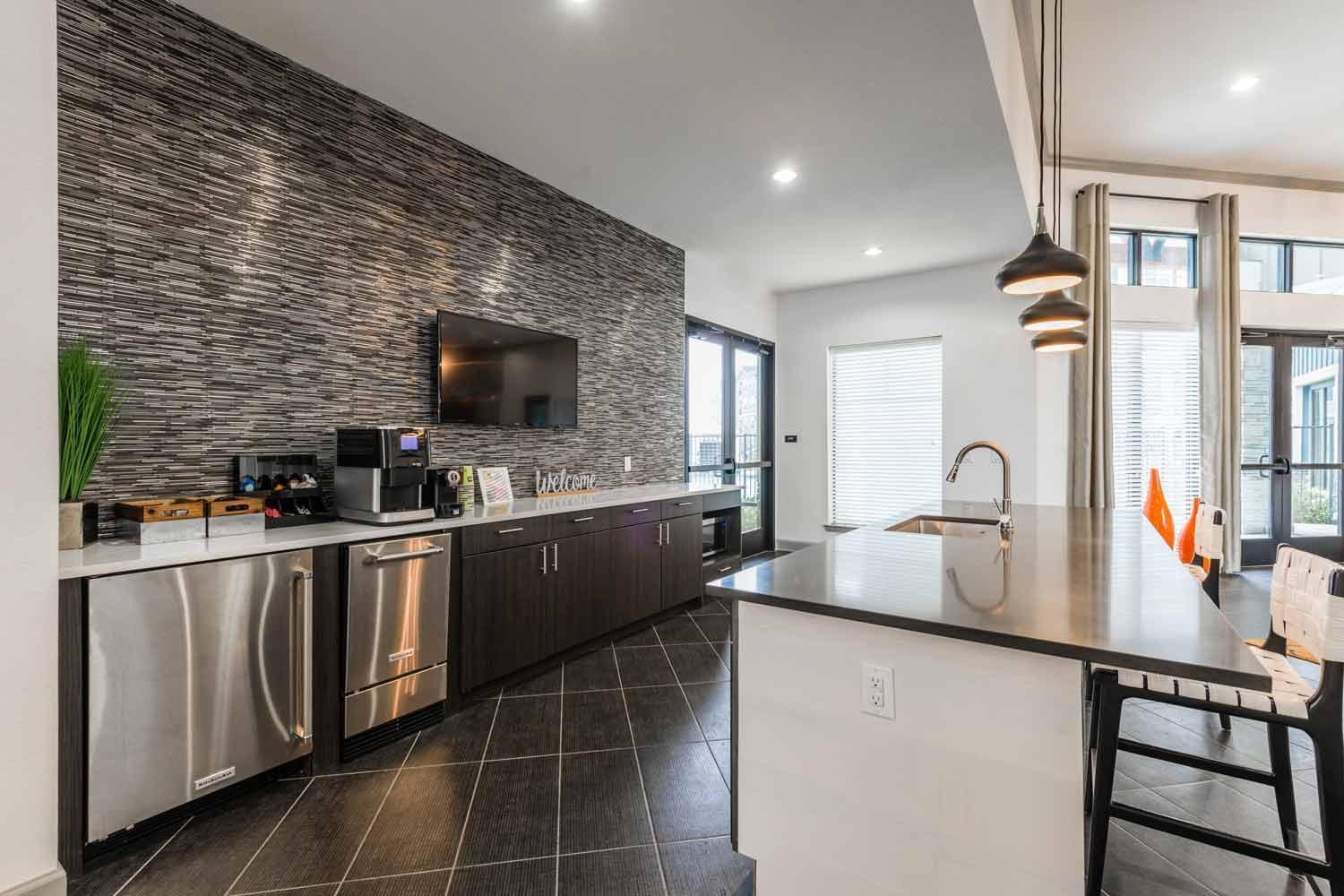 Spacious Furnished Resort Style Apartments Tomball Esterno foto